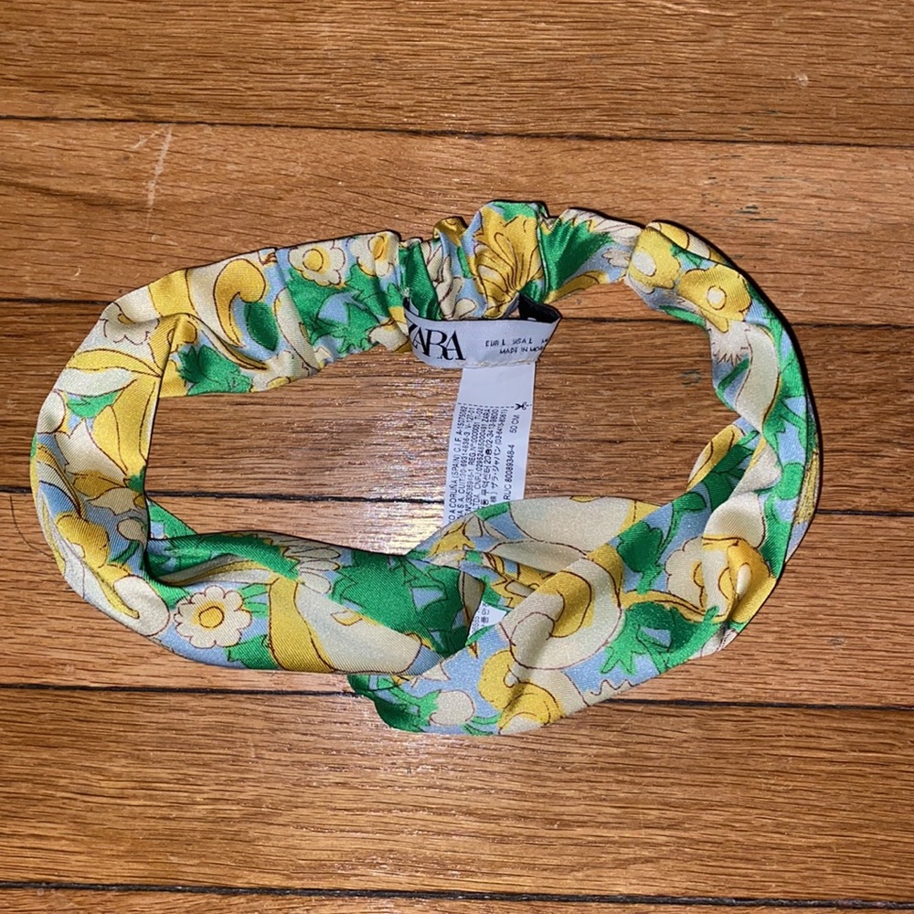 Zara Multicolored Printed Set - Picture 7 of 7